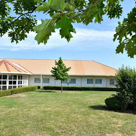 The Originals Access Aeroport, Hotel Aurillac Exterior photo