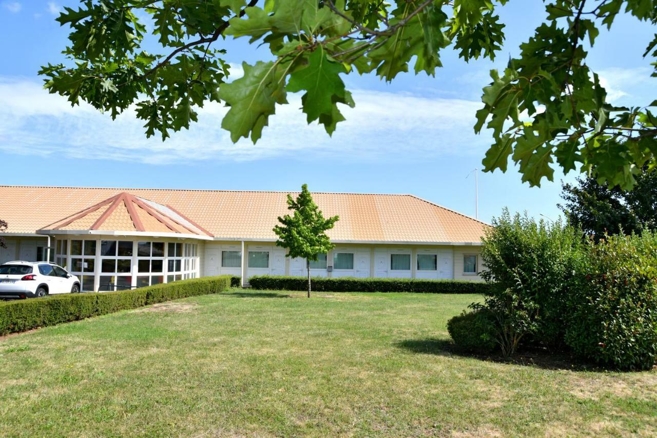 The Originals Access Aeroport, Hotel Aurillac Exterior photo
