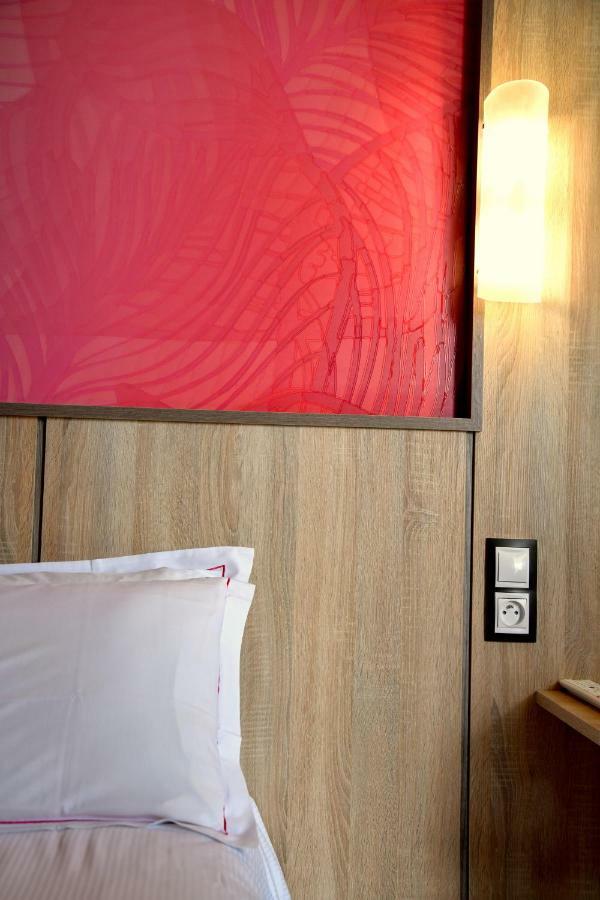 The Originals Access Aeroport, Hotel Aurillac Exterior photo