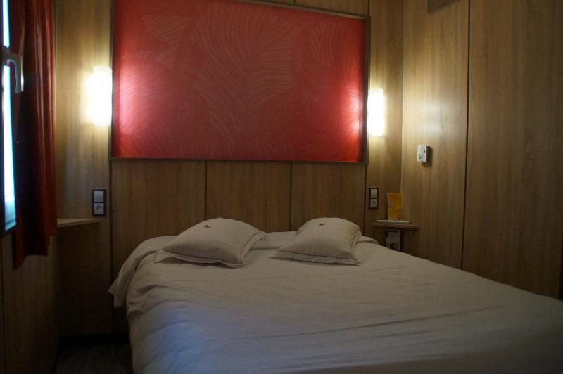 The Originals Access Aeroport, Hotel Aurillac Exterior photo